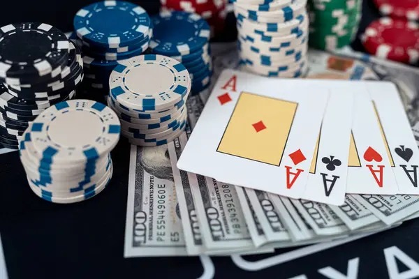 Slot game interface showing Aviator or similar game on rupiah100 login